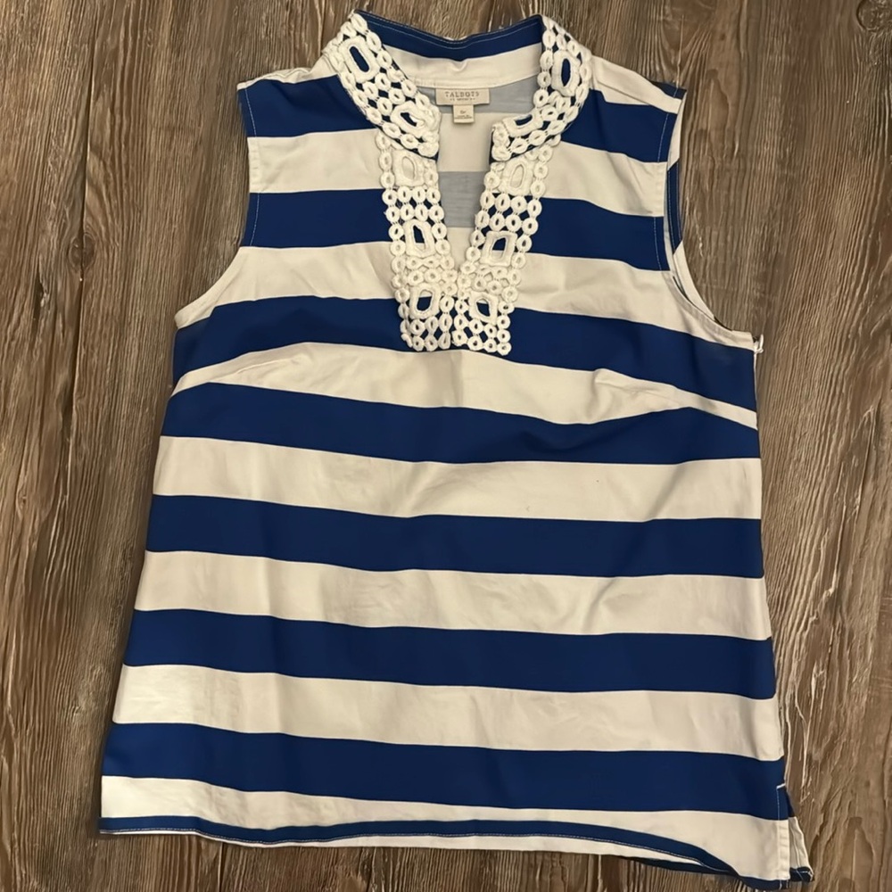 Nautical and preppy high neck detailed Talbots tank